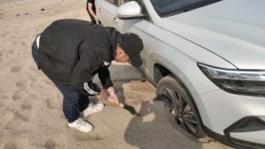 沙灘救援